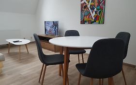 Al In Den Aap Gelogeerd?